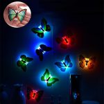 Stickers muraux 3D Papillon avec lumières et clignotants colorés – Décoration pour chambre de fille et maison