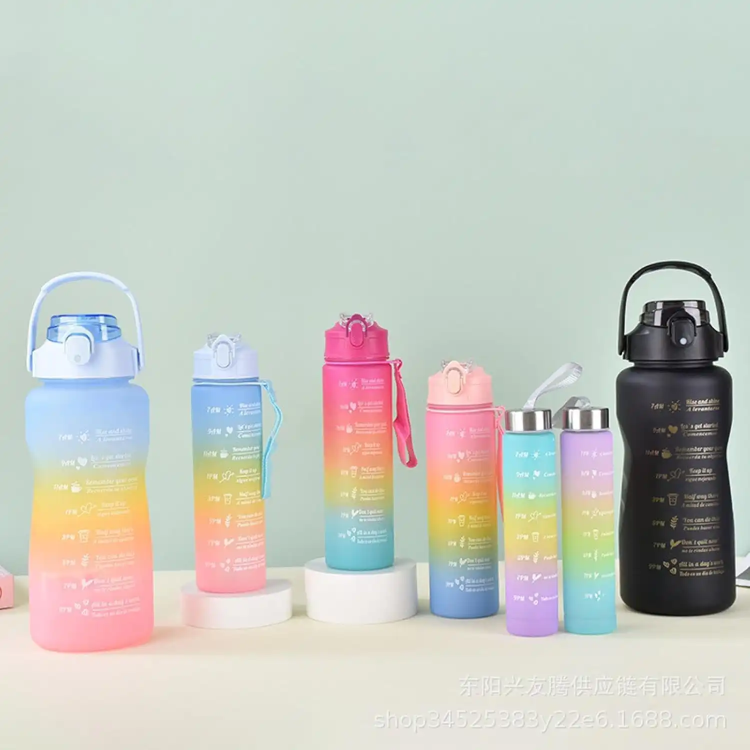 Set de 3 Gourdes Dégradées – 2L, 900ml, 300ml – Bouteilles de Sport avec Paille – Grande Capacité – Pour Voyage, Fitness, Étudiants 2 - CHAPCHAP Africa - CHAPCHAP Africa
