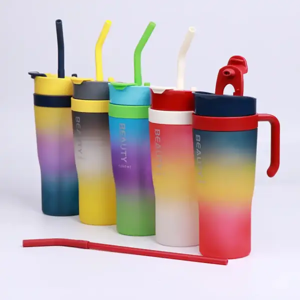 Pack de 3 Gourdes avec Paille - Couleurs Assorties